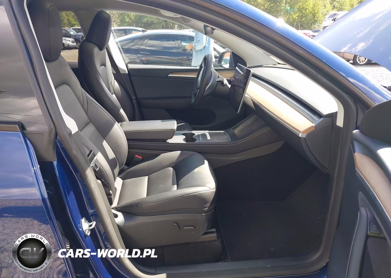 2024 Tesla Model Y Long Range Dual Motor All-Wheel Drive VIN:7SAYGDEE4RA295046 - 5