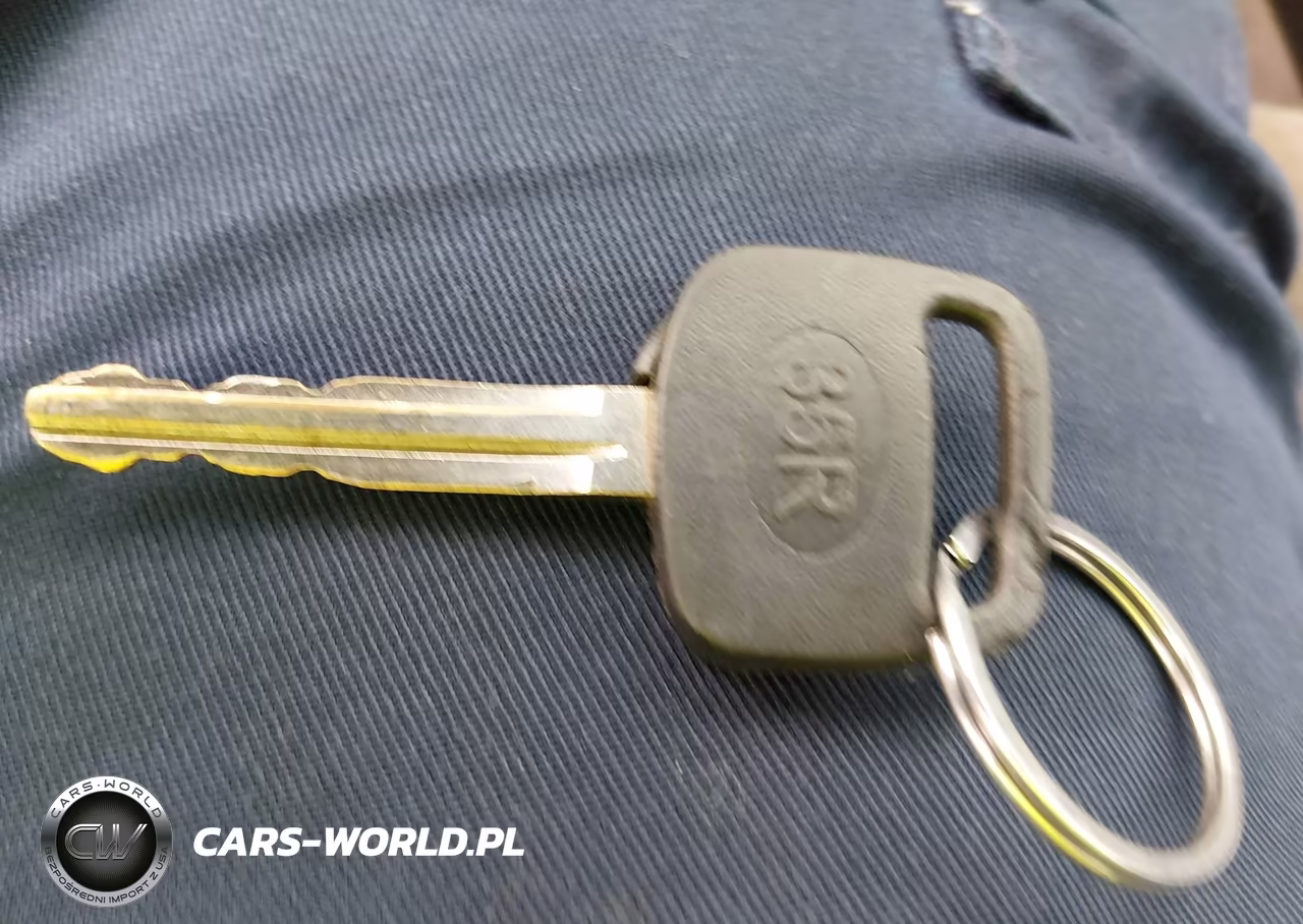 2002 Toyota Camry Le VIN:4T1BE32K32U042308 - 11
