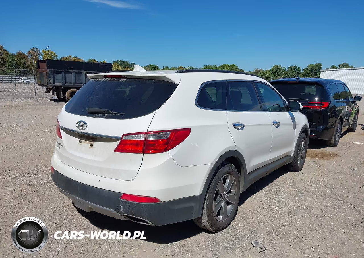 2016 Hyundai Santa Fe Se VIN:KM8SM4HF1GU155832 - 4