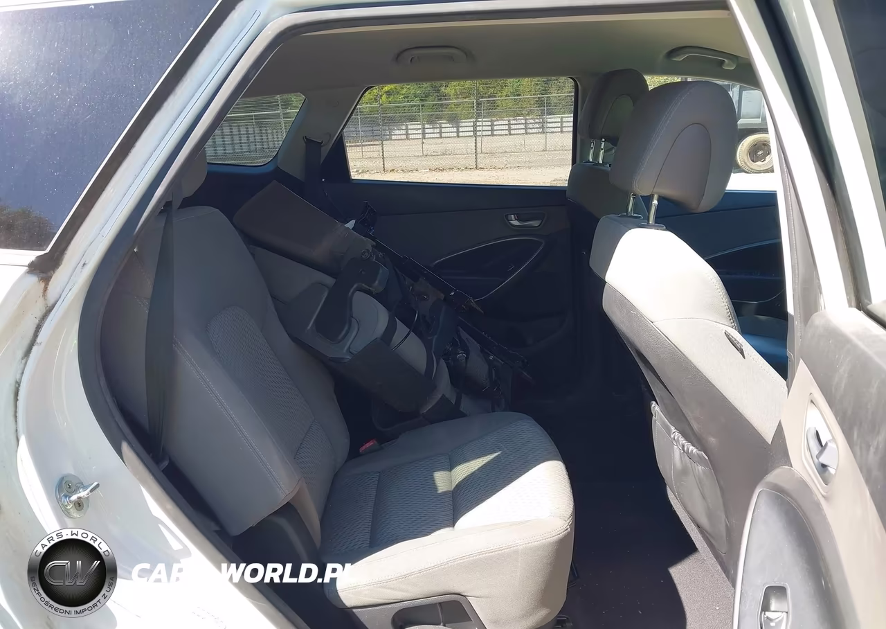2016 Hyundai Santa Fe Se VIN:KM8SM4HF1GU155832 - 8
