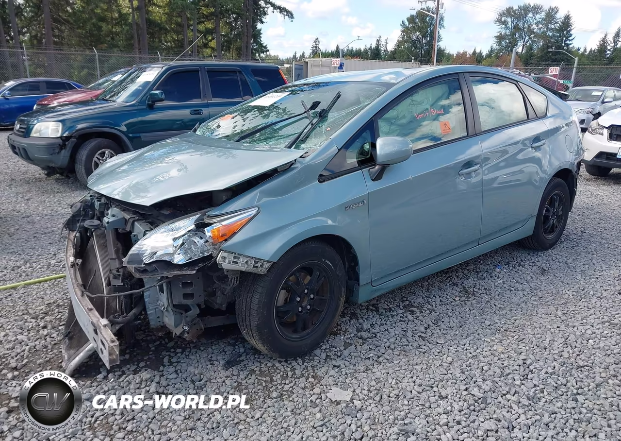 2015 Toyota Prius Two VIN:JTDKN3DUXF1909956 - 2