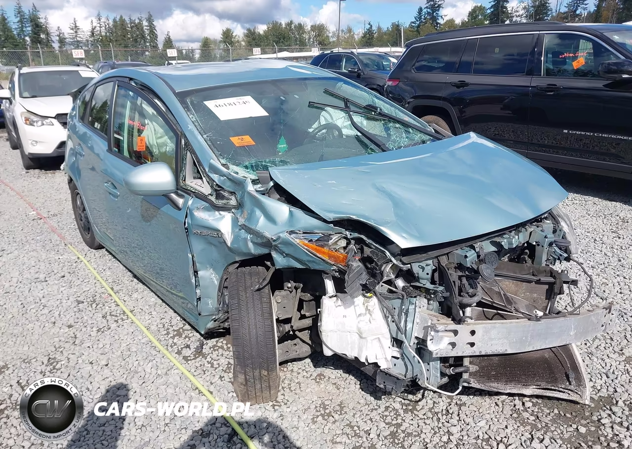 2015 Toyota Prius Two VIN:JTDKN3DUXF1909956 - 6