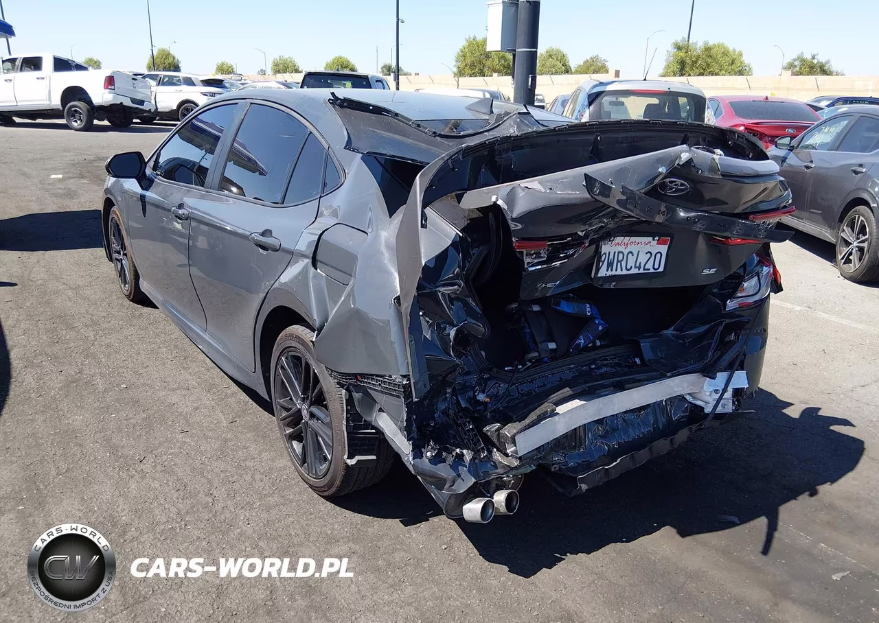 2026 Toyota Camry Se VIN:4T1DAACK7TU674138 - 3