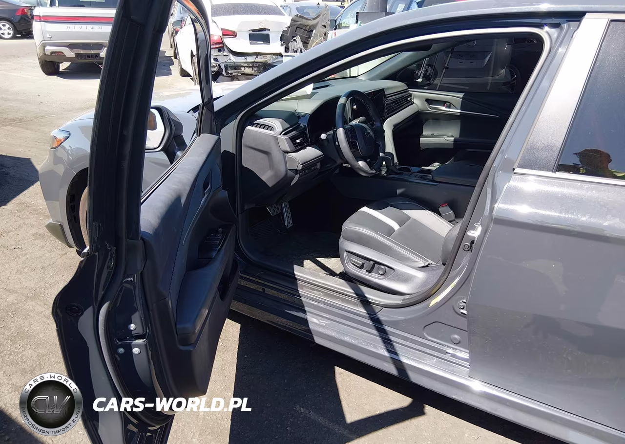 2026 Toyota Camry Se VIN:4T1DAACK7TU674138 - 5