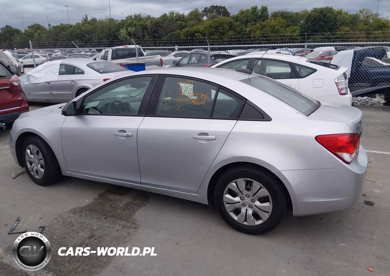 2015 Chevrolet Cruze Ls Auto VIN:1G1PA5SH6F7103864 - 14