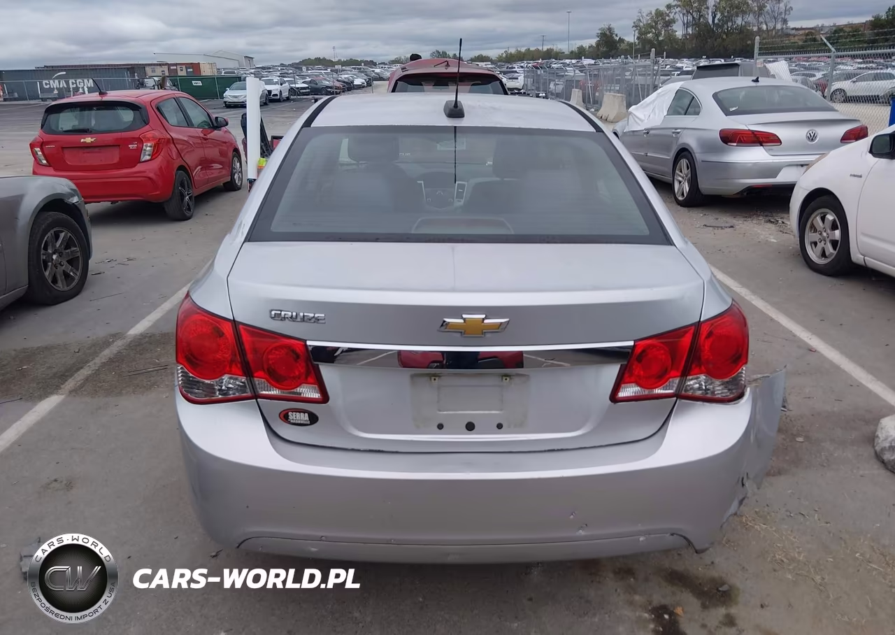 2015 Chevrolet Cruze Ls Auto VIN:1G1PA5SH6F7103864 - 16