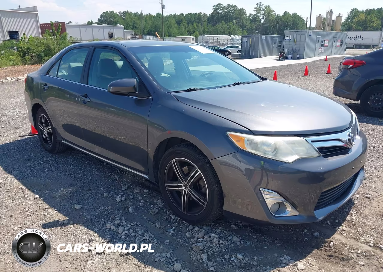 2012 Toyota Camry Xle – zdjęcie 1 z 11