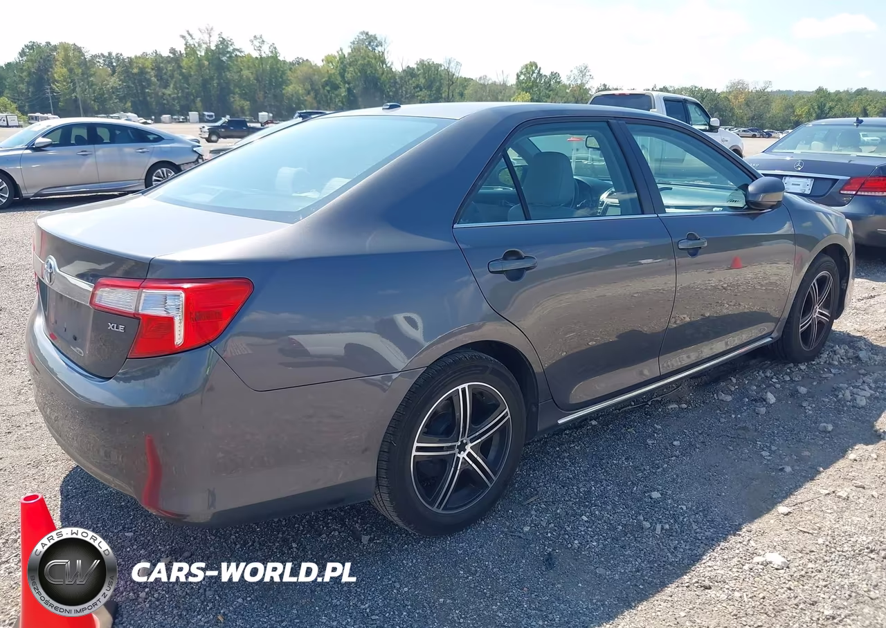2012 Toyota Camry Xle VIN:4T4BF1FK0CR207007 - 4