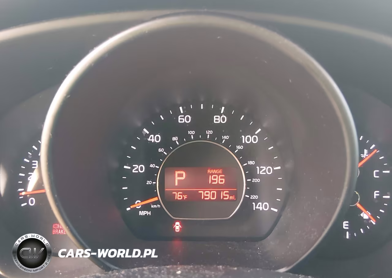 2014 Kia Soul + VIN:KNDJP3A57E7718753 - 7