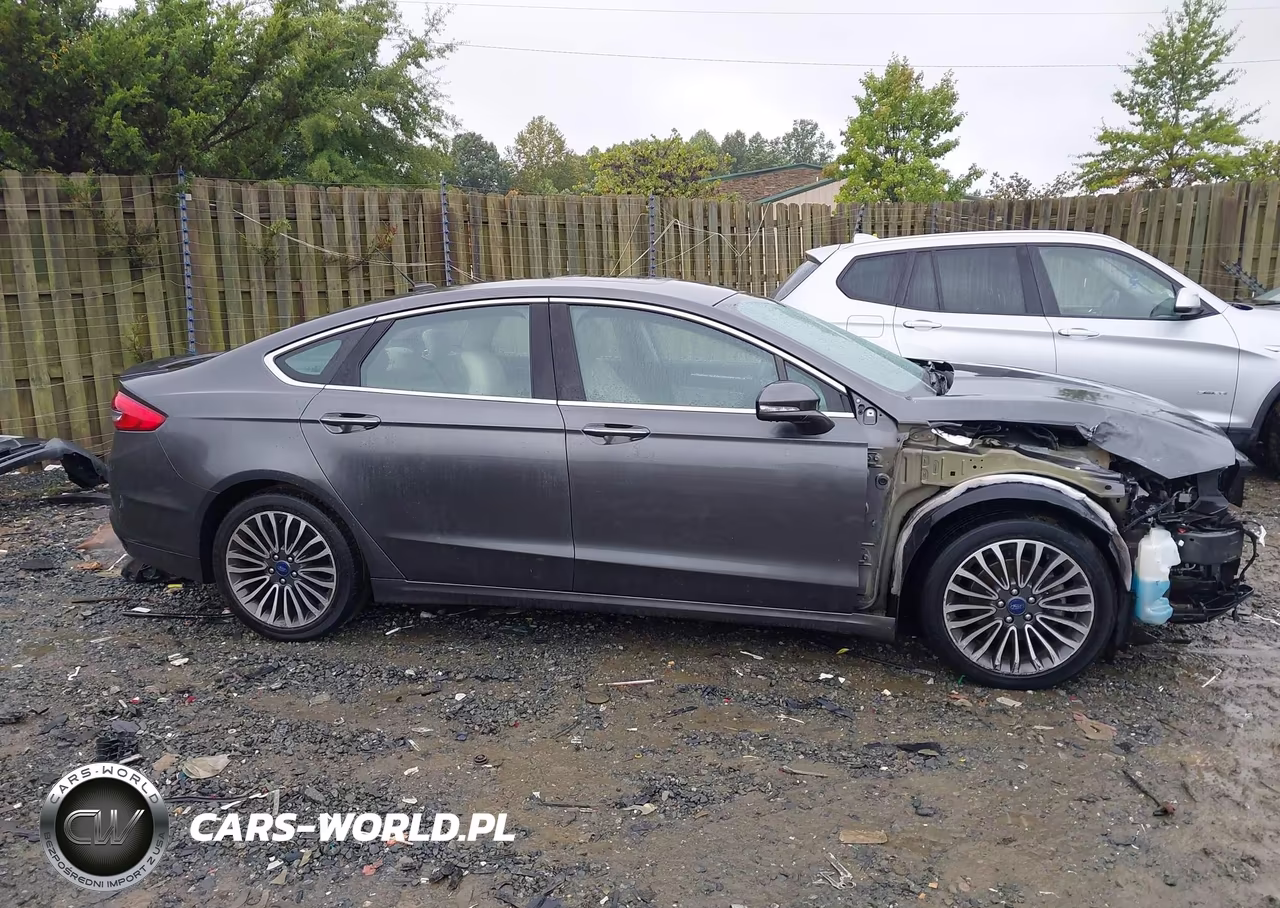 2017 Ford Fusion Platinum-Titanium VIN:3FA6P0K92HR116139 - 14