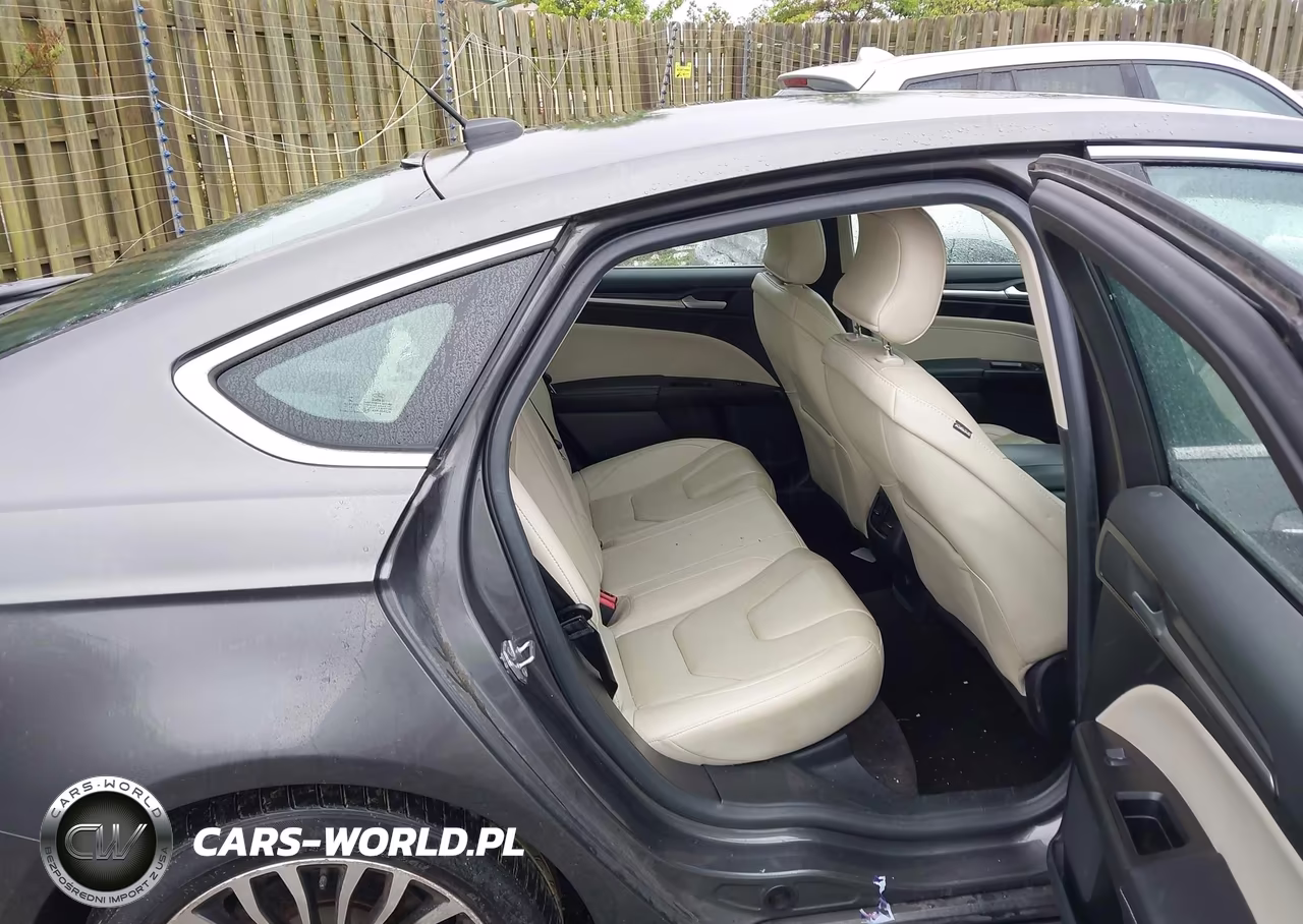 2017 Ford Fusion Platinum-Titanium VIN:3FA6P0K92HR116139 - 8