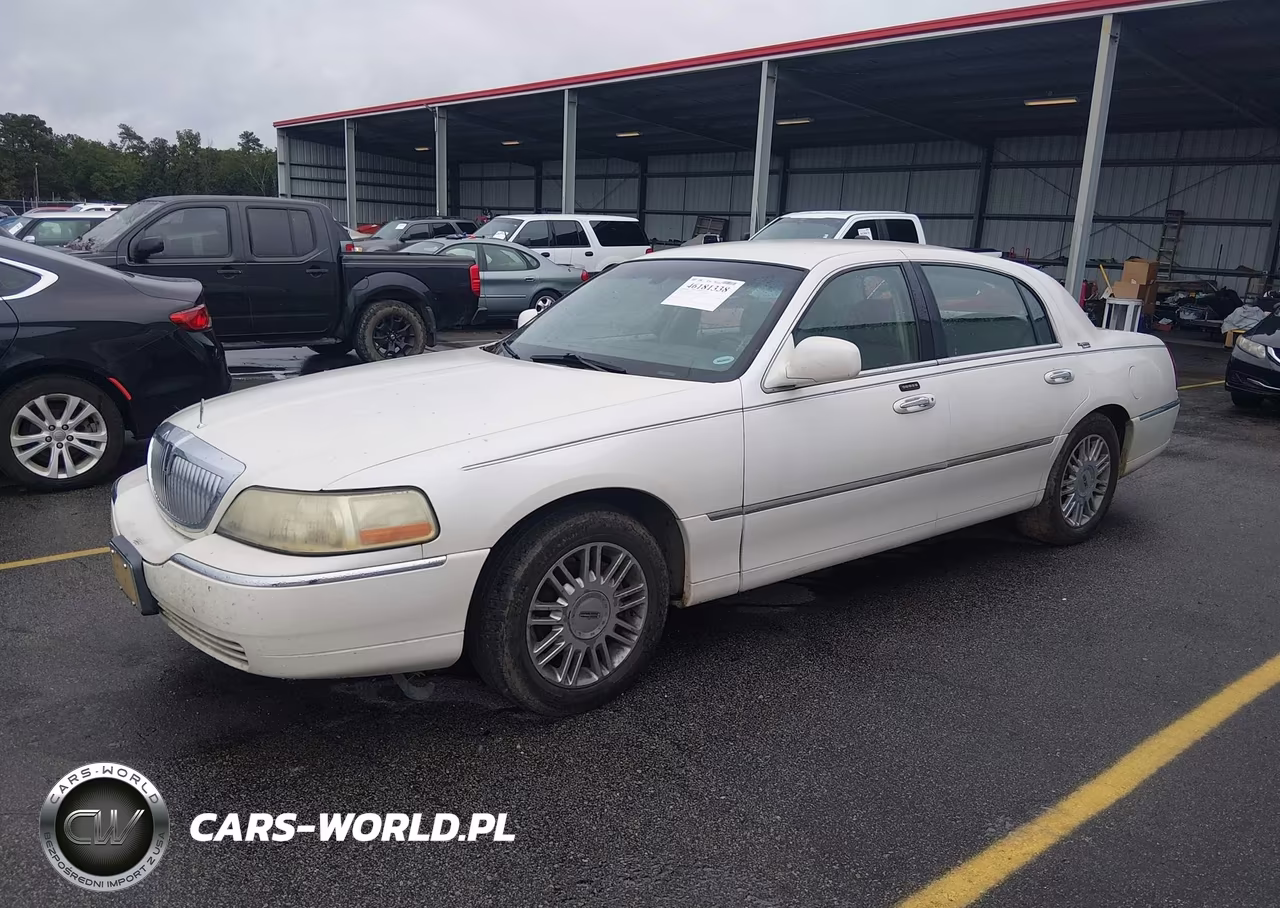 2006 Lincoln Town Car Signature Limited VIN:1LNHM82W56Y600574 - 2