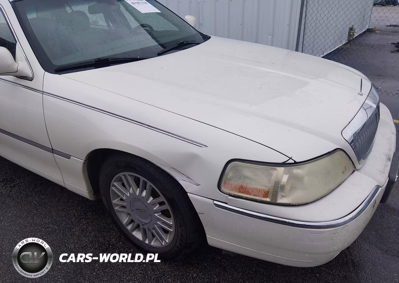 2006 Lincoln Town Car Signature Limited VIN:1LNHM82W56Y600574 - 6