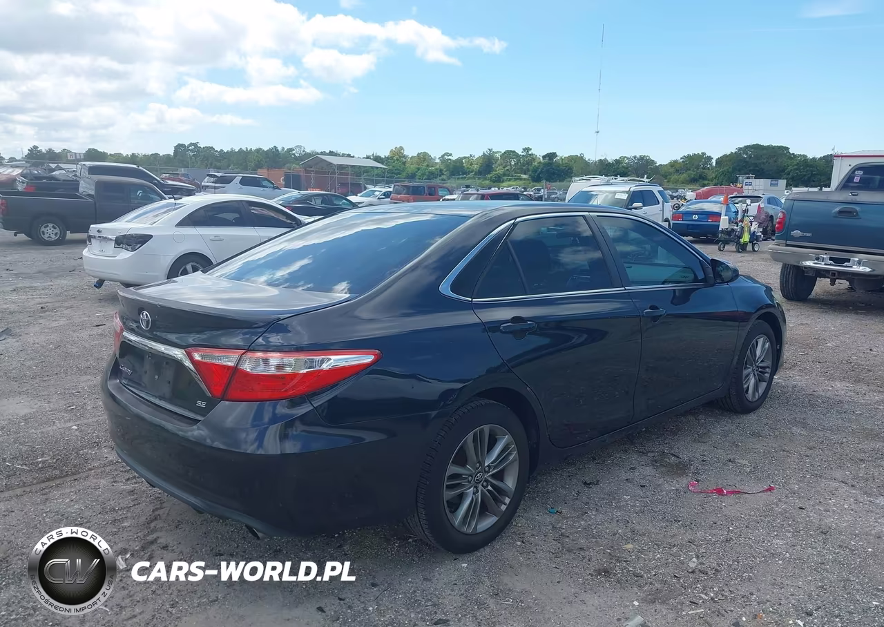 2016 Toyota Camry Se VIN:4T1BF1FK4GU258560 - 4