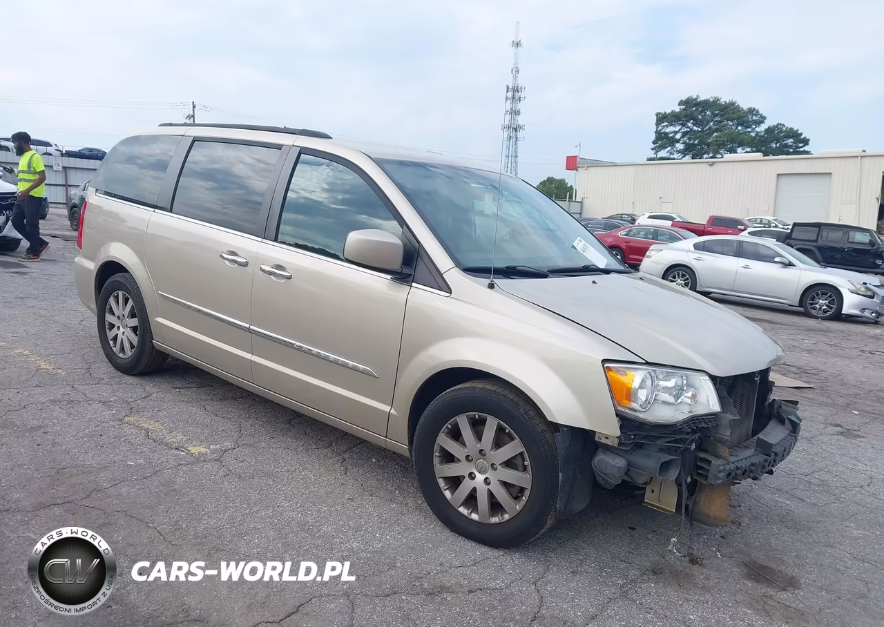 2016 Chrysler Town & Country Touring