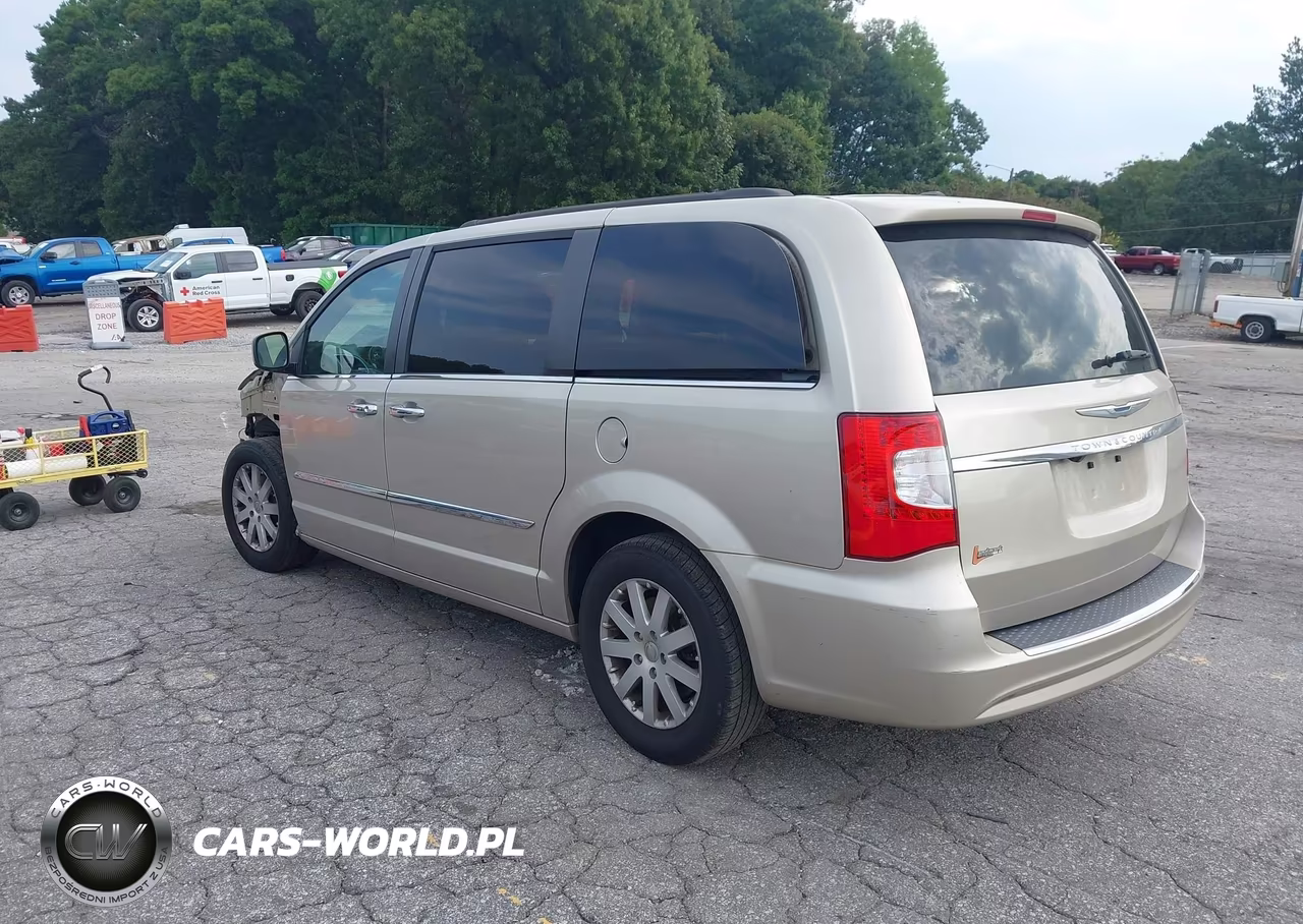 2016 Chrysler Town & Country Touring VIN:2C4RC1BG9GR248097 - 3