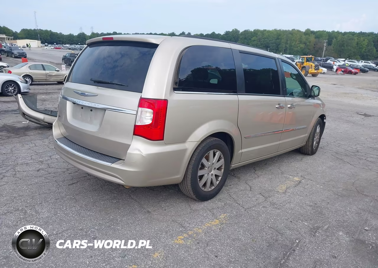 2016 Chrysler Town & Country Touring VIN:2C4RC1BG9GR248097 - 4