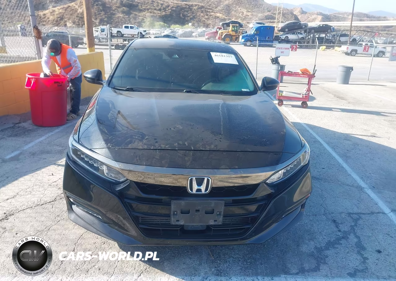2018 Honda Accord Sport VIN:1HGCV1F36JA198568 - 12