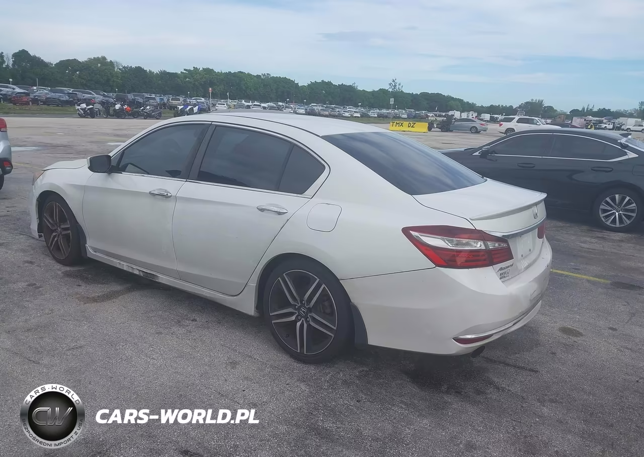2016 Honda Accord Sport VIN:1HGCR2F59GA157680 - 3