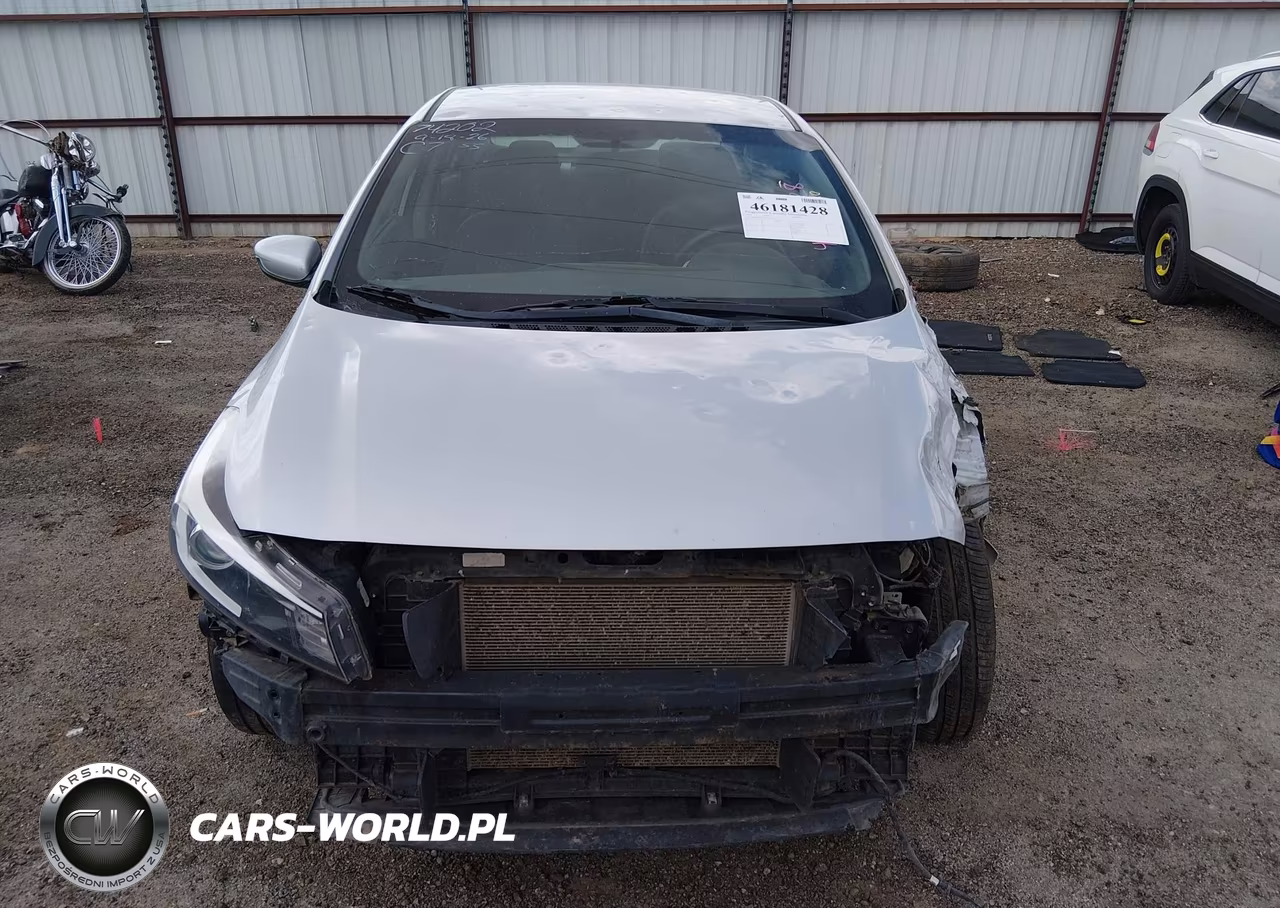2018 Kia Forte Lx VIN:3KPFK4A79JE165612 - 13