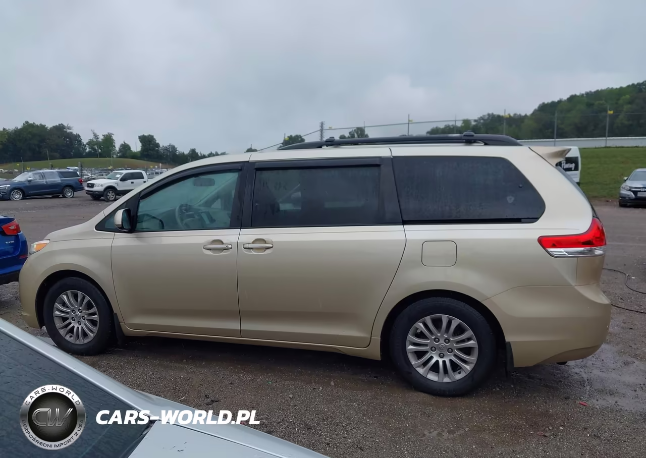 2013 Toyota Sienna Xle V6 8 Passenger VIN:5TDYK3DC4DS330438 - 14