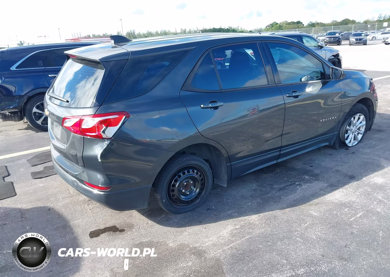 2018 Chevrolet Equinox Ls VIN:2GNAXHEV6J6104494 - 4