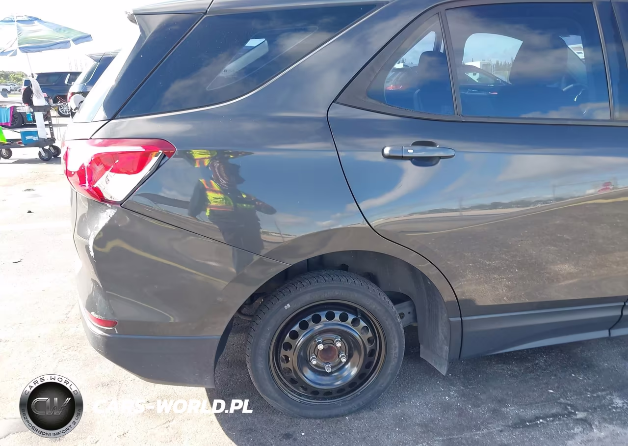 2018 Chevrolet Equinox Ls VIN:2GNAXHEV6J6104494 - 6
