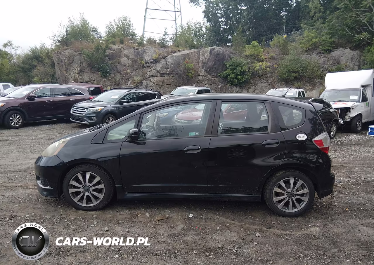 2012 Honda Fit Sport VIN:JHMGE8H51CC012416 - 14