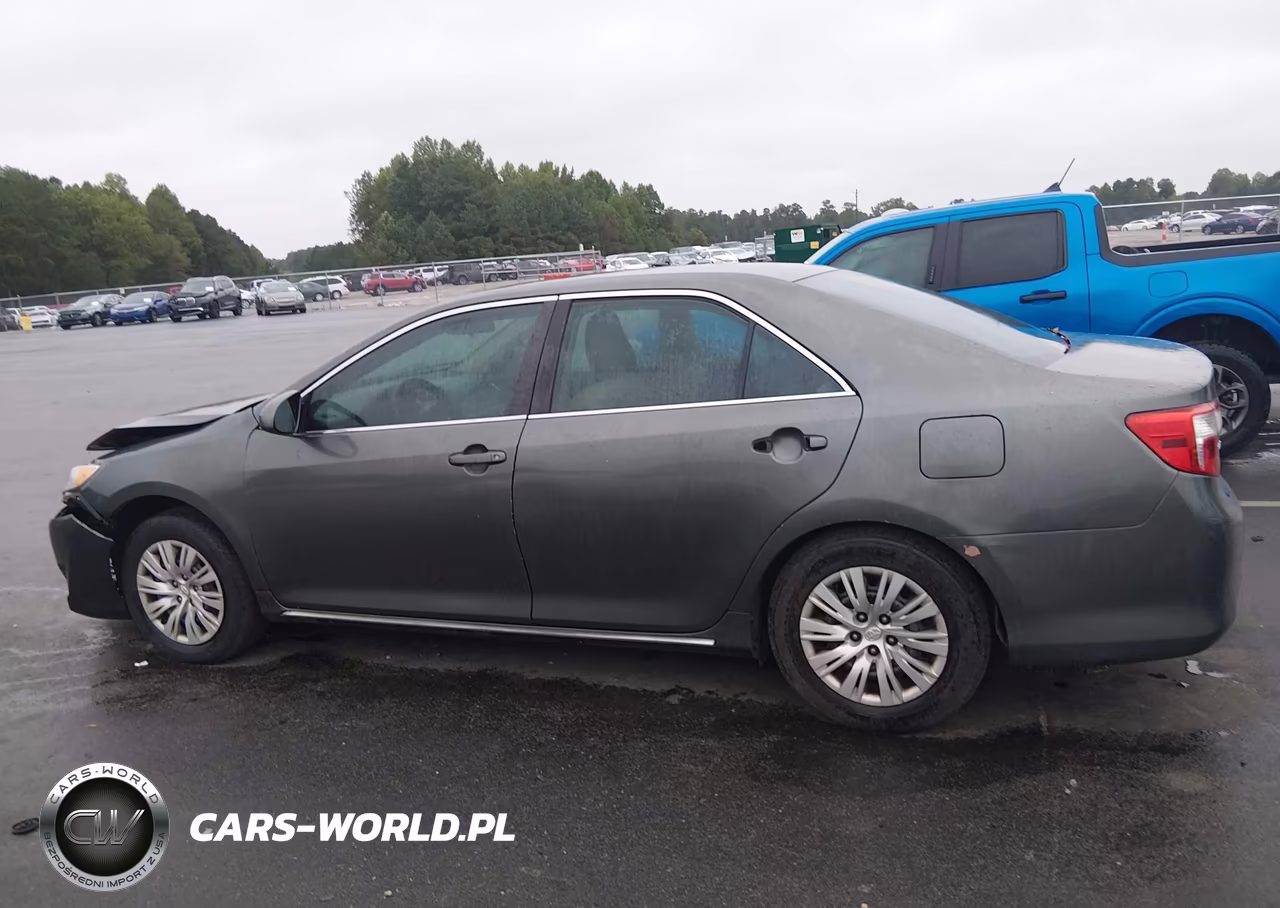 2013 Toyota Camry Le VIN:4T1BF1FK4DU684311 - 14
