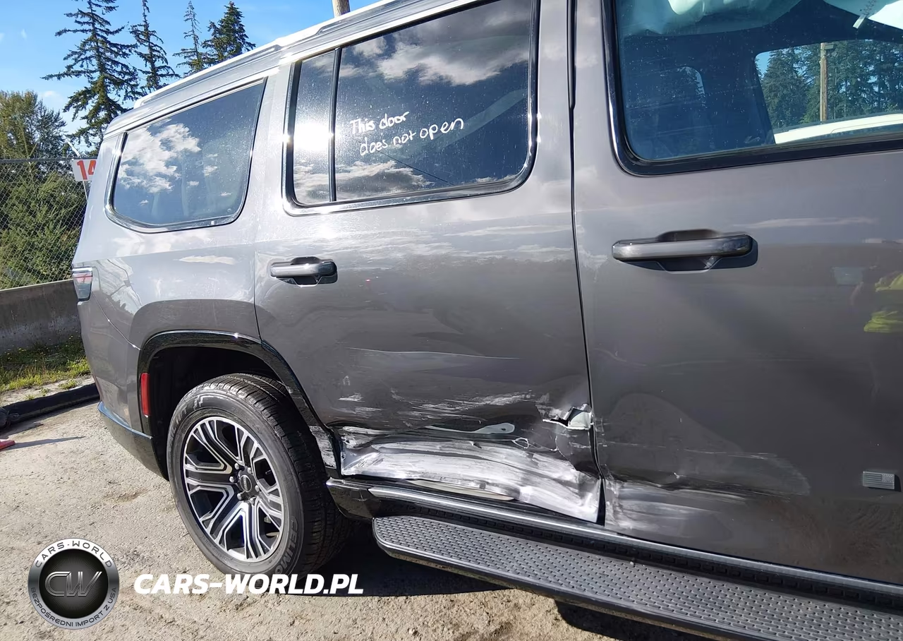 2025 Jeep Wagoneer Carbide 4X4 VIN:1C4SJVBP5SS512163 - 6