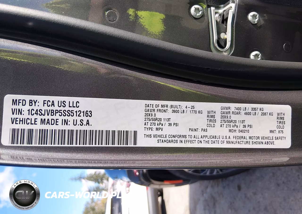 2025 Jeep Wagoneer Carbide 4X4 VIN:1C4SJVBP5SS512163 - 9