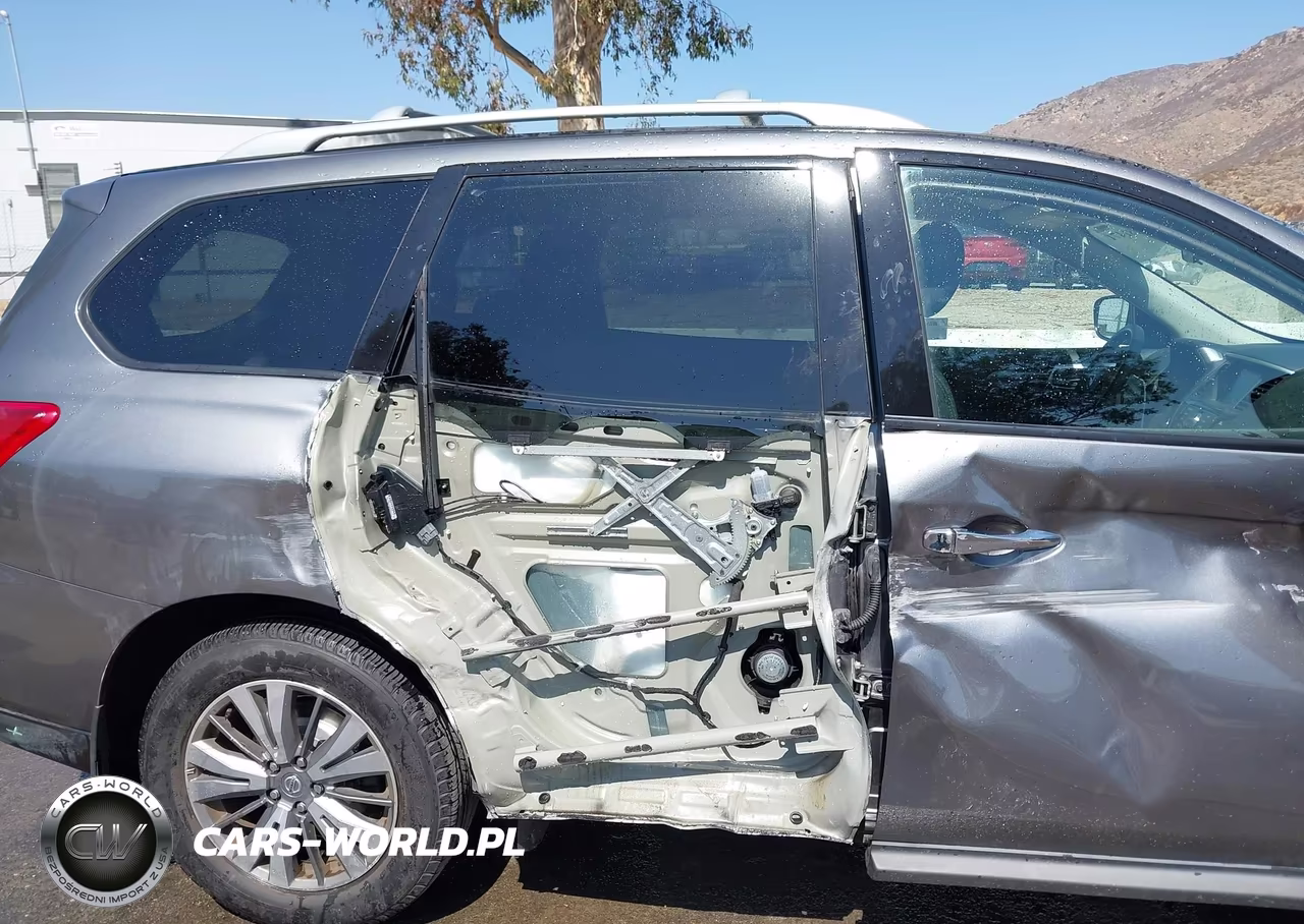 2020 Nissan Pathfinder S 2Wd VIN:5N1DR2AN7LC626818 - 17