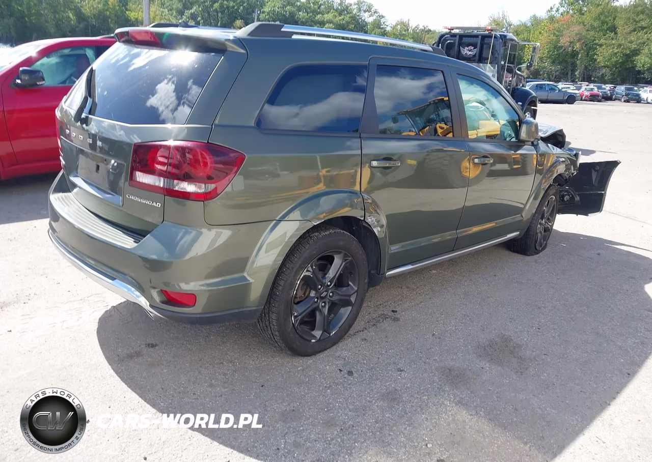 2018 Dodge Journey Crossroad Awd VIN:3C4PDDGG8JT388368 - 4