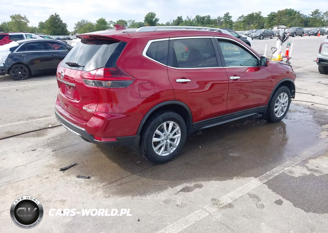 2018 Nissan Rogue Sv VIN:5N1AT2MV1JC823979 - 4