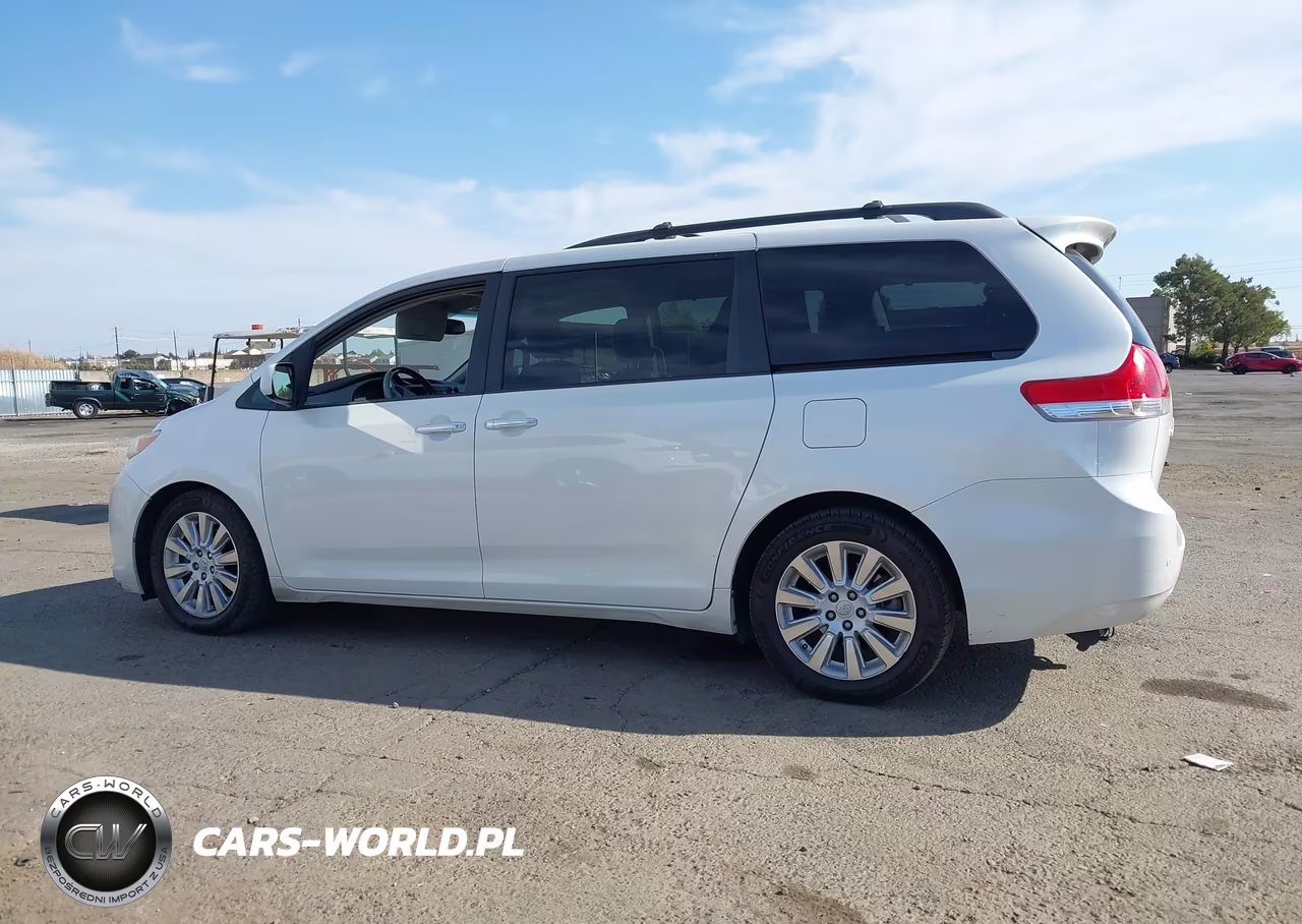 2011 Toyota Sienna Limited VIN:5TDDK3DC9BS029840 - 14