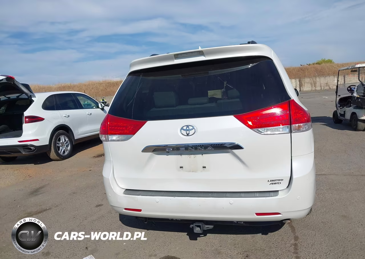 2011 Toyota Sienna Limited VIN:5TDDK3DC9BS029840 - 16