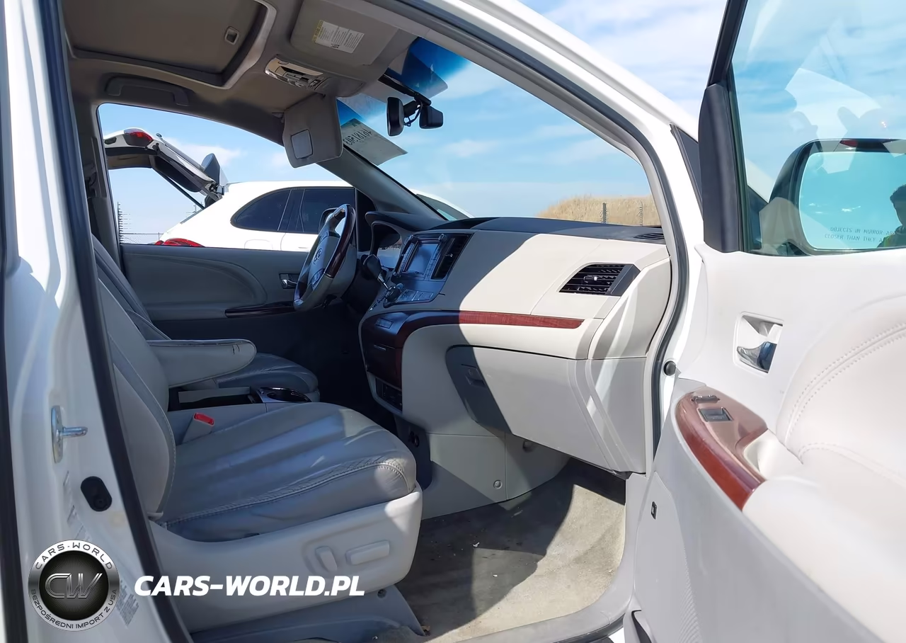 2011 Toyota Sienna Limited VIN:5TDDK3DC9BS029840 - 5