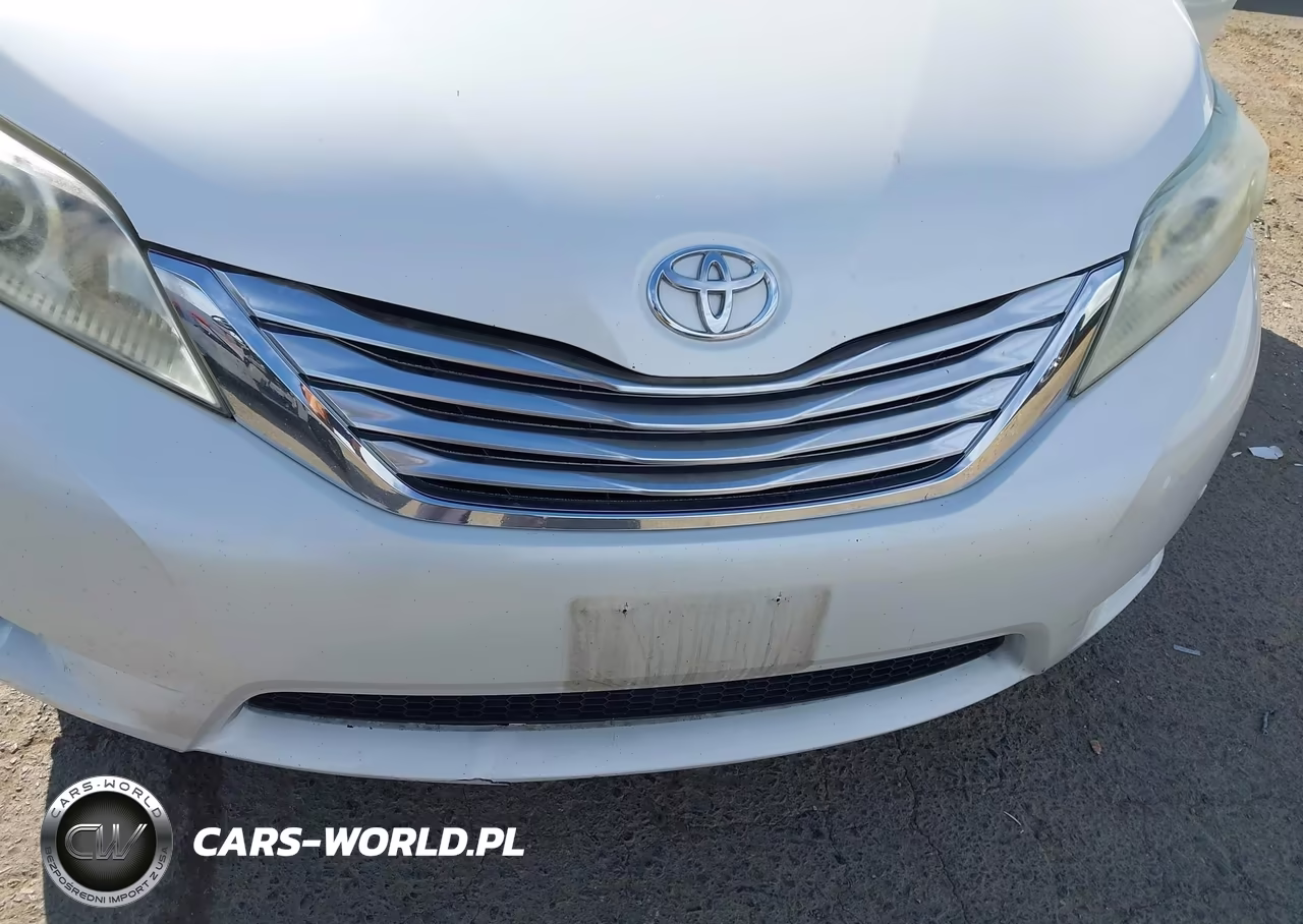 2011 Toyota Sienna Limited VIN:5TDDK3DC9BS029840 - 6