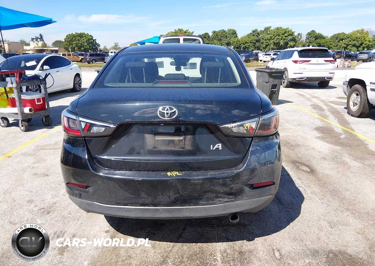 2018 Toyota Yaris Ia VIN:3MYDLBYV2JY314679 - 17