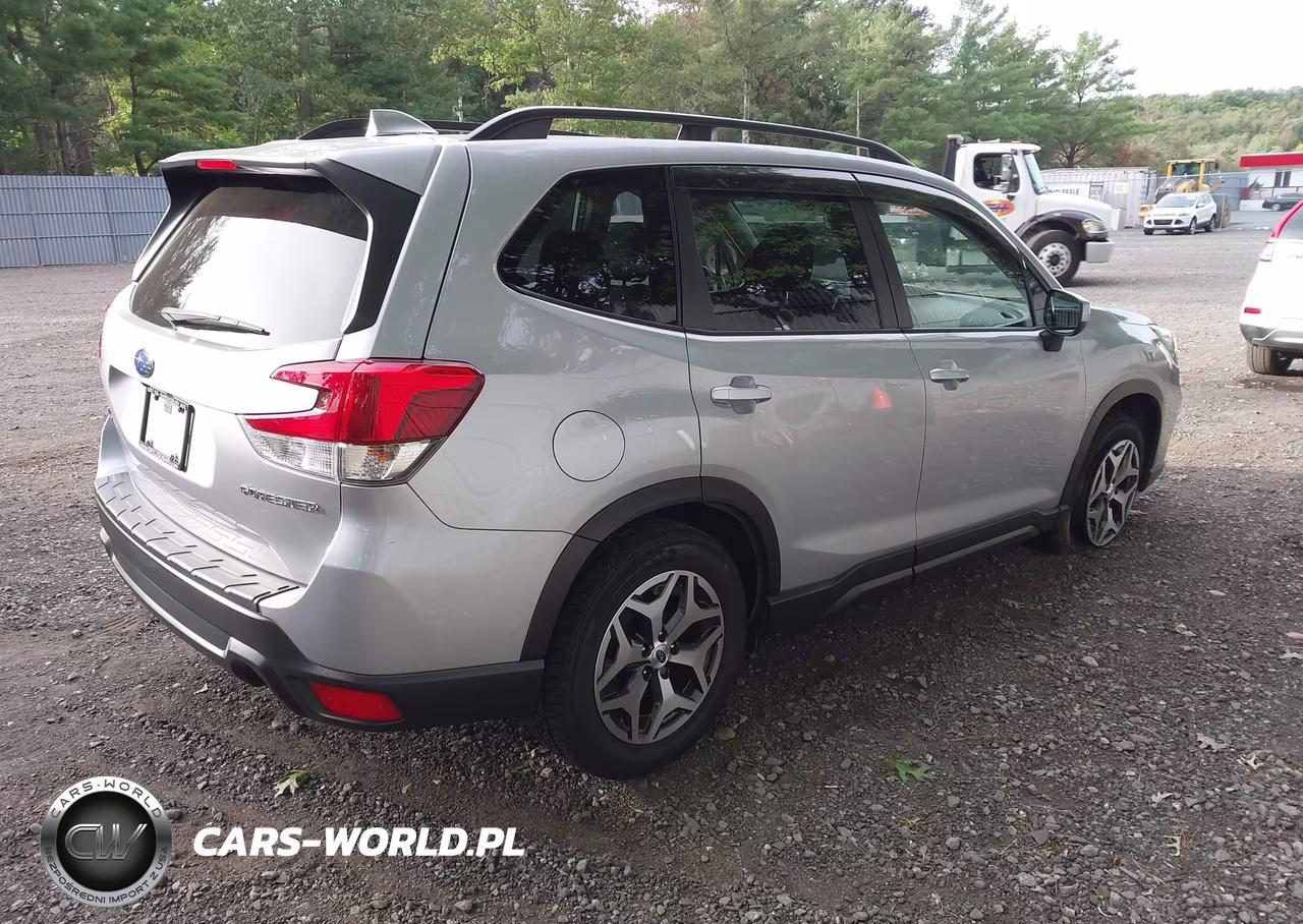 2020 Subaru Forester Premium VIN:JF2SKAGCXLH464431 - 4