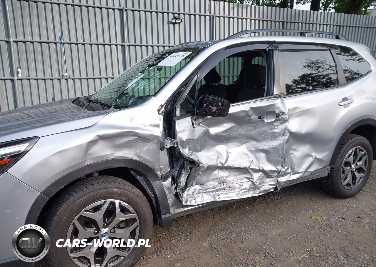 2020 Subaru Forester Premium VIN:JF2SKAGCXLH464431 - 6