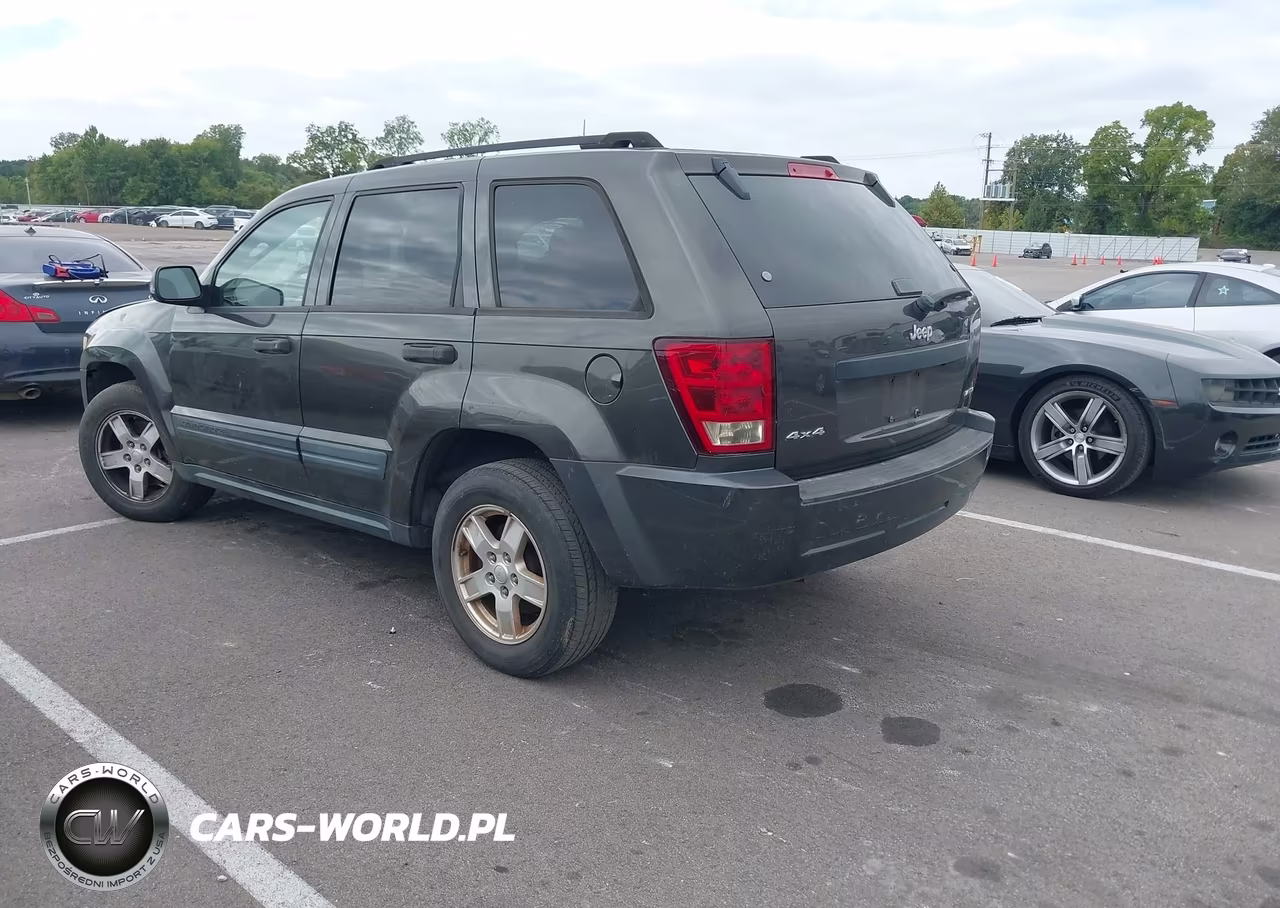2005 Jeep Grand Cherokee Laredo VIN:1J4GR48K35C629821 - 3