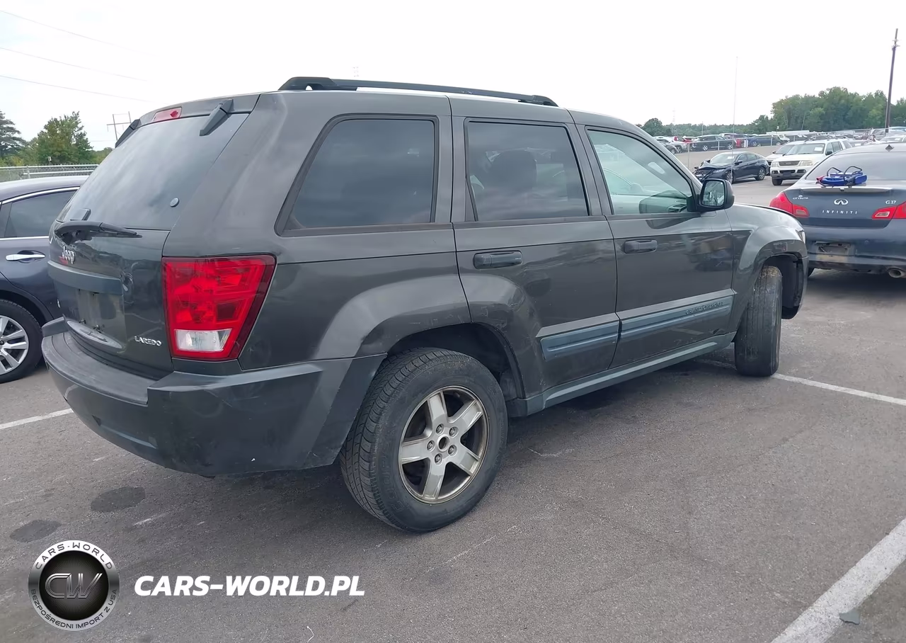 2005 Jeep Grand Cherokee Laredo VIN:1J4GR48K35C629821 - 4