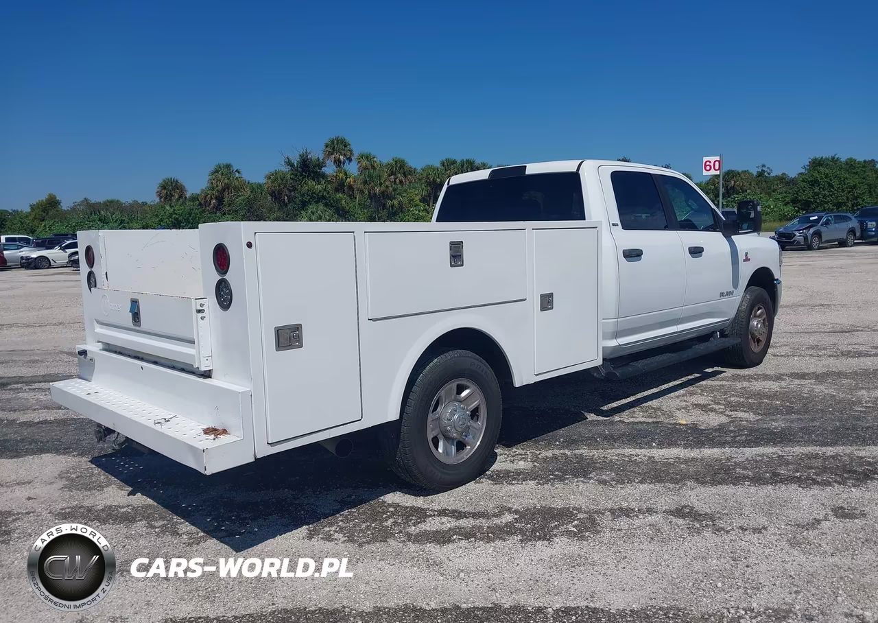2024 Ram 3500 Chassis Tradesman-Slt-Laramie-Limited VIN:3C7WR9CL5RG310716 - 4