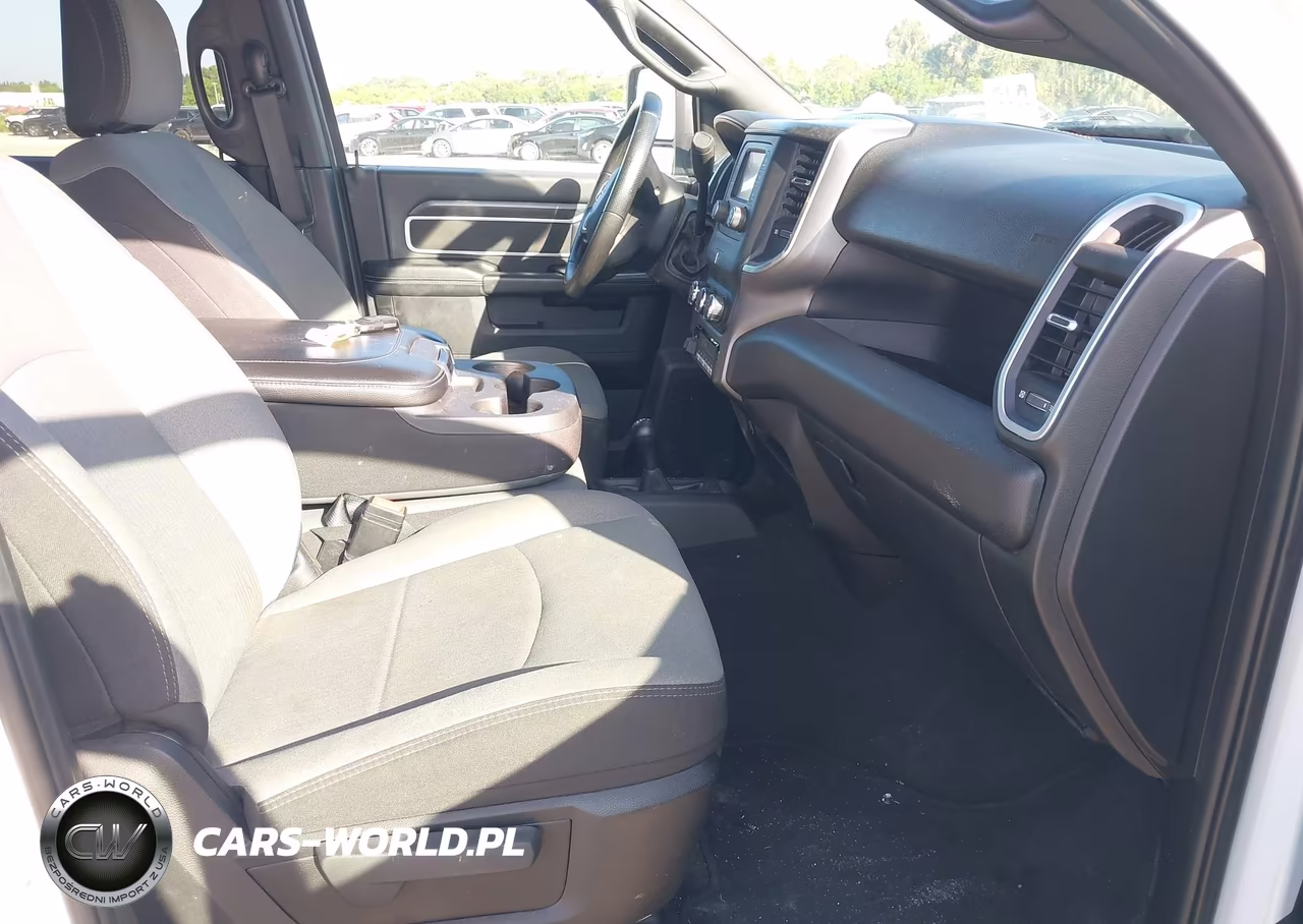 2024 Ram 3500 Chassis Tradesman-Slt-Laramie-Limited VIN:3C7WR9CL5RG310716 - 7