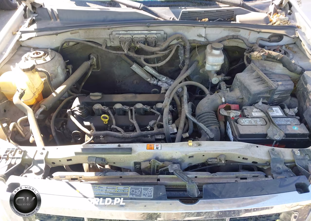 2010 Ford Escape Limited VIN:1FMCU0E7XAKA71974 - 10