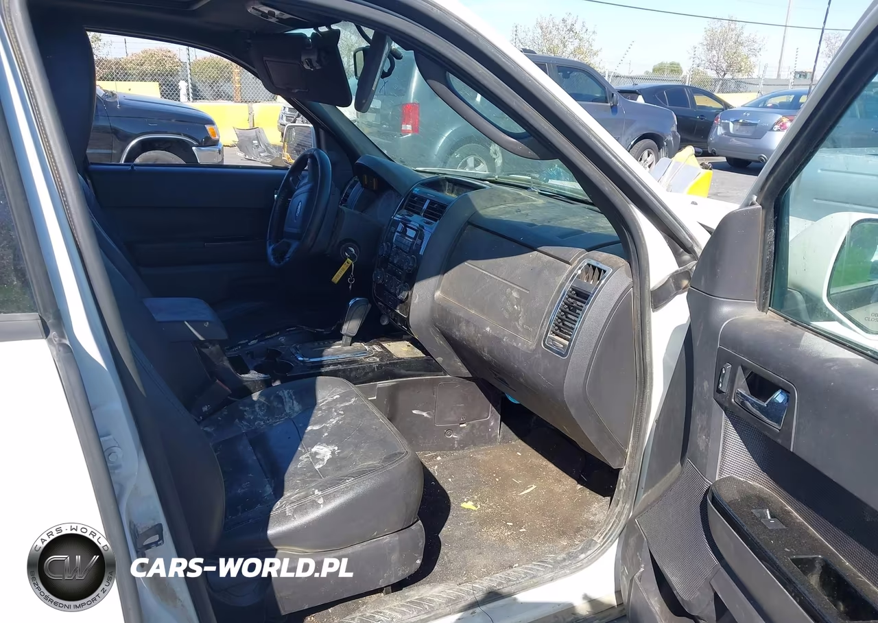 2010 Ford Escape Limited VIN:1FMCU0E7XAKA71974 - 5