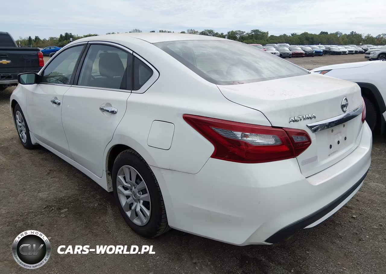 2018 Nissan Altima 2.5 S VIN:1N4AL3AP3JC185305 - 3