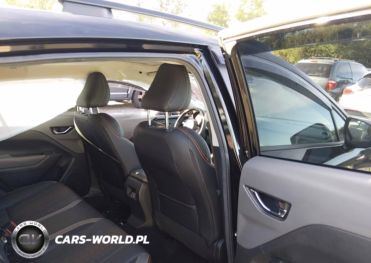 2025 Subaru Crosstrek Limited VIN:4S4GUHM6XS3728065 - 8