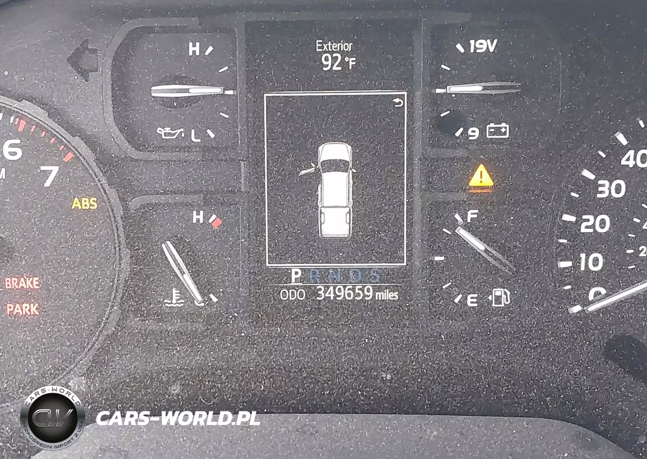 2018 Toyota Tundra Sr 4.6L V8 VIN:5TFRM5F13JX130937 - 16
